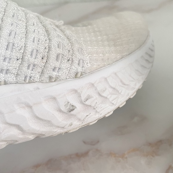 NIKE || React Phantom Sneakers - Picture 7 of 13